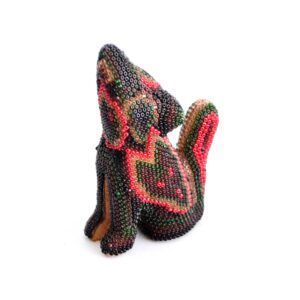 Lobo de arte huichol