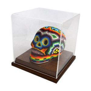 Craneo especial de arte huichol con base de madera y cubierta de acrilico