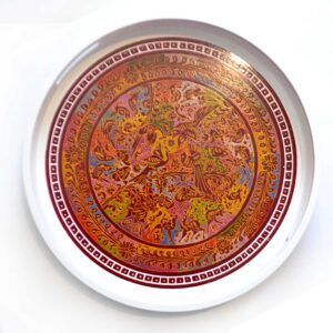 Round tray from Olinalá