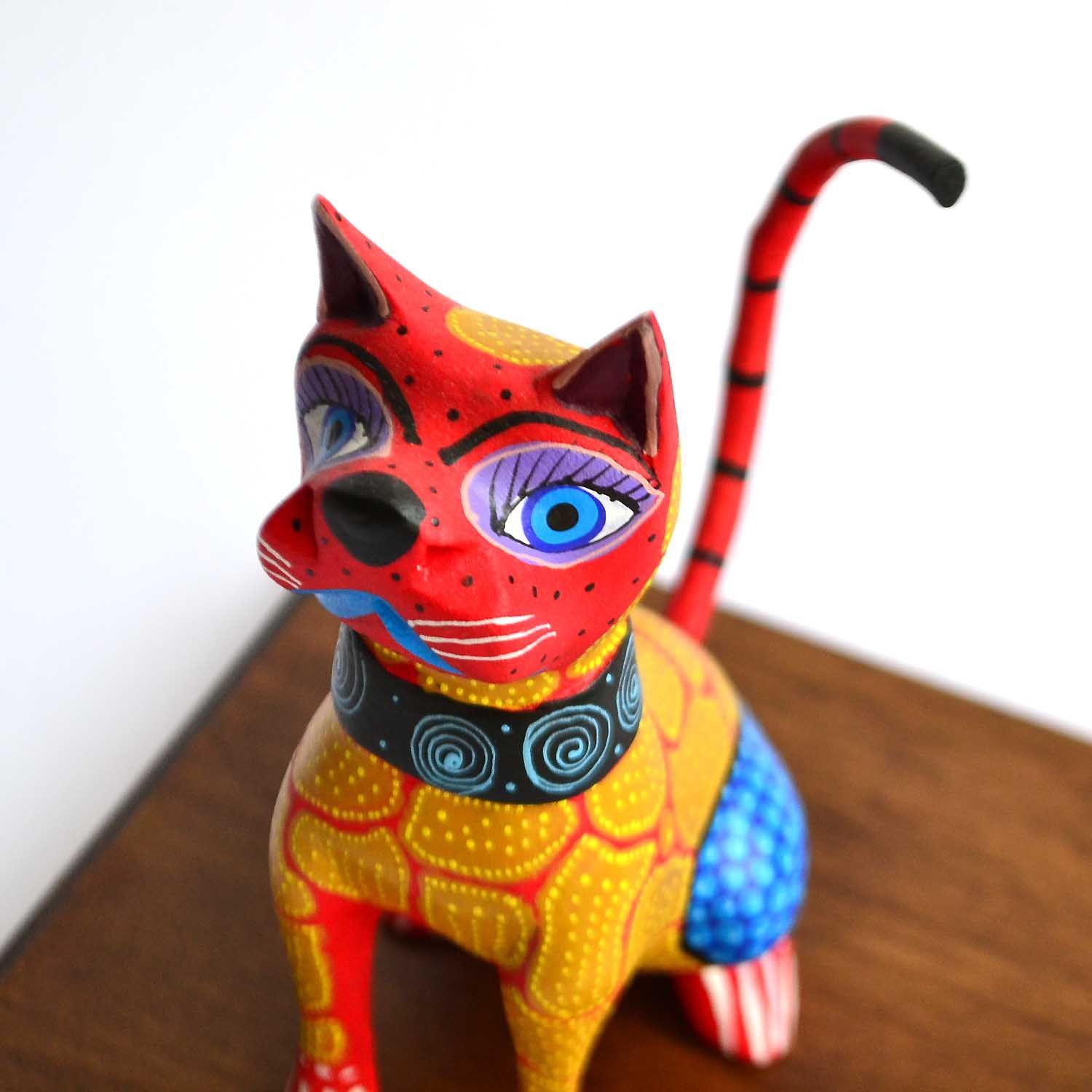 コパル材の犬：手描きのアレブリヘ