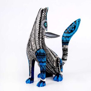 Lobo especial de alebrije, hecho con madera de copal